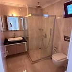 Villa Asfiya *